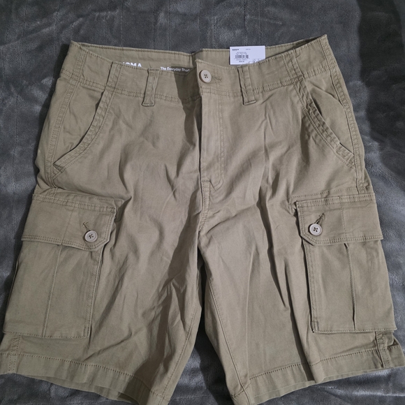 Sonoma Men's Tan Cargo Shorts - Picture 1 of 4